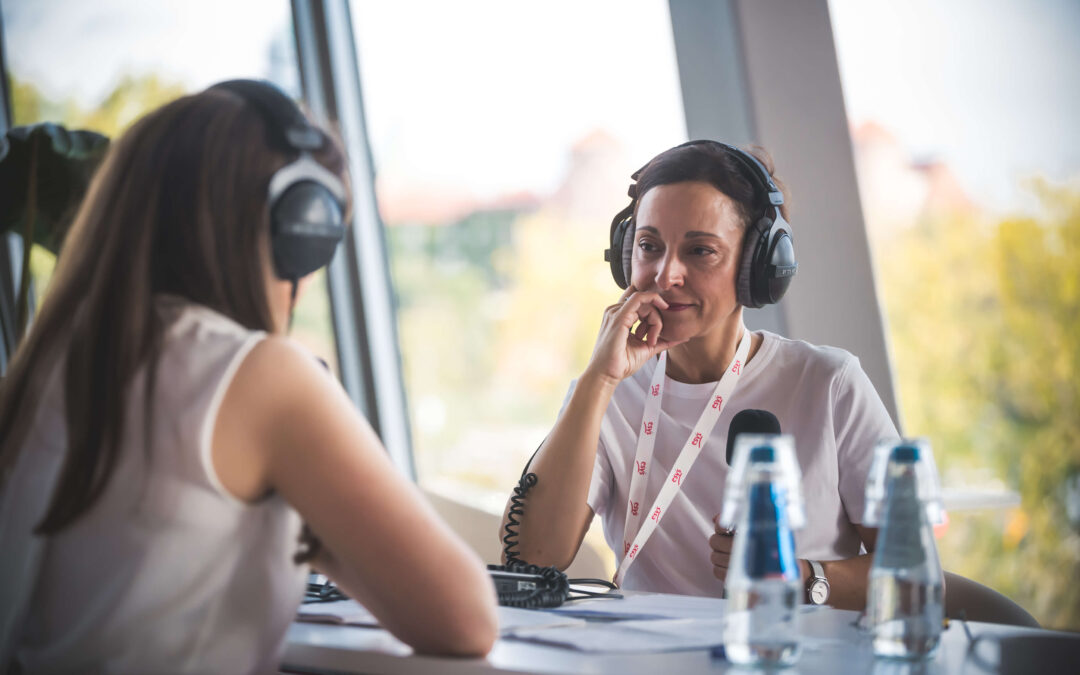 Dr. Melina Vega de Ceniga, recording a podcast episode for the ESVS Podcasts as Podcasts Committee Chair